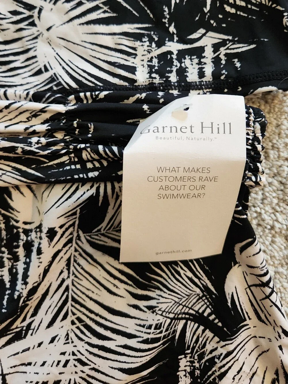 NWT Garnet Hill Black & Cream Palm Print 2 Piece Swim Outfit L/S Rashguard Small